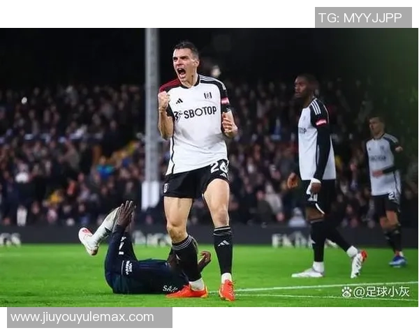 英超抢断之王帕利尼亚本赛季已完成39次抢断领跑全联盟